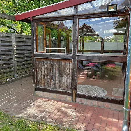 Daire Maisonette Ferienwohnung, Fusslaeufig Zum Fleesensee Mit Eigenem Garten *