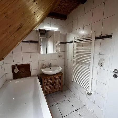 Maisonette Ferienwohnung, Fusslaeufig Zum Fleesensee Mit Eigenem Garten