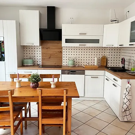 Daire Maisonette Ferienwohnung, Fusslaeufig Zum Fleesensee Mit Eigenem Garten Göhren-Lebbin