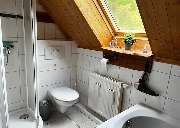 Lägenhet Maisonette Ferienwohnung, Fusslaeufig Zum Fleesensee Mit Eigenem Garten *