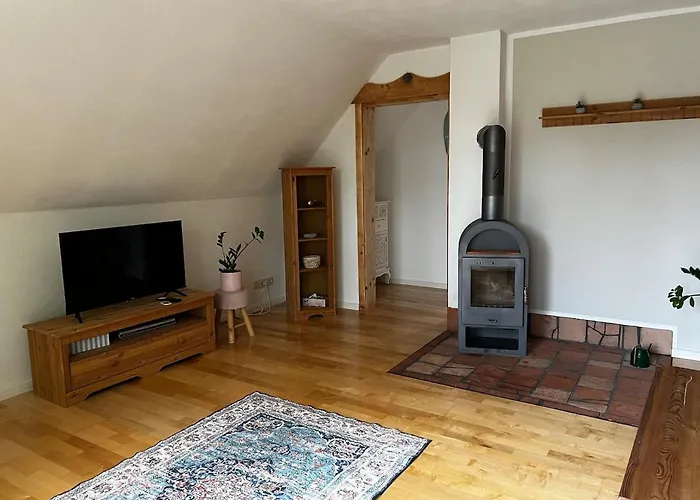 Lägenhet Maisonette Ferienwohnung, Fusslaeufig Zum Fleesensee Mit Eigenem Garten