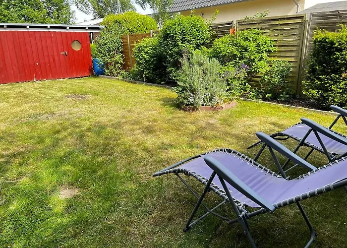 Lägenhet Maisonette Ferienwohnung, Fusslaeufig Zum Fleesensee Mit Eigenem Garten Göhren-Lebbin