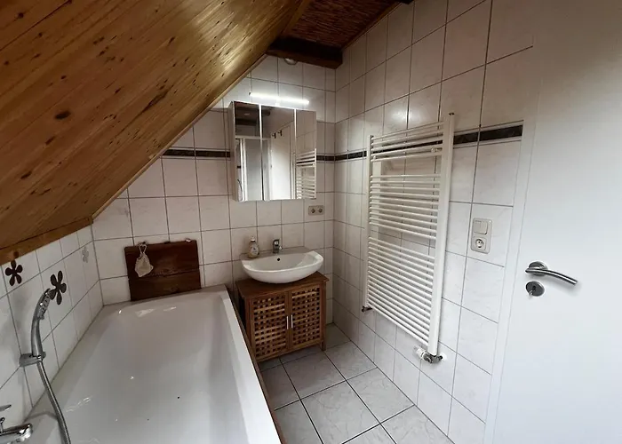 Maisonette Ferienwohnung, Fusslaeufig Zum Fleesensee Mit Eigenem Garten