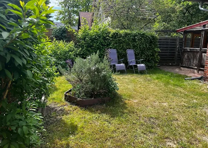 Maisonette Ferienwohnung, Fusslaeufig Zum Fleesensee Mit Eigenem Garten